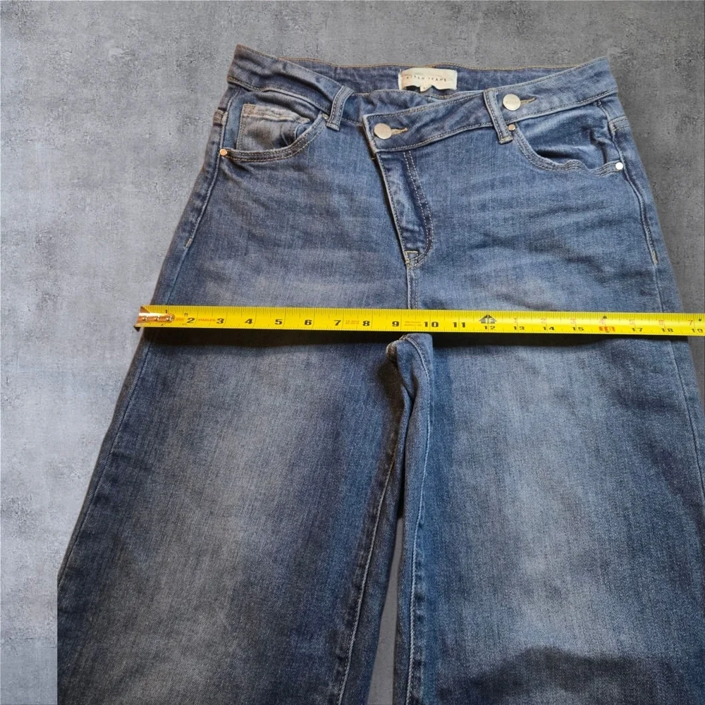 Stylish Light Blue Women's Flare Jeans - Picture 12 of 12